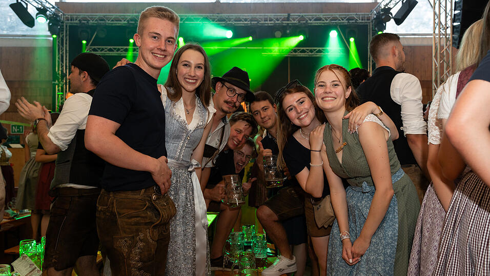 Die Partybilder vom Sonntag, 11. August 2024, aus dem Festzelt Weckmann. Die Partybilder vom Sonntag, 11. August 2024, aus dem Festzelt Weckmann.