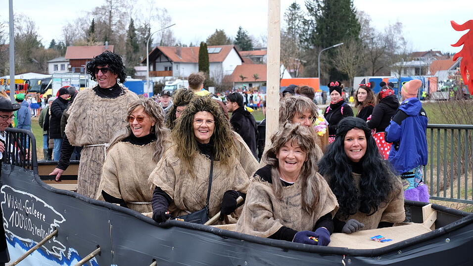 Beste Stimmung herrschte beim Rosenmontagszug in Geisenhausen.