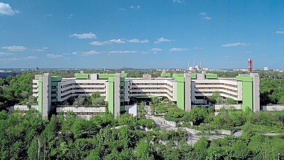 Fast 300 &Auml;rzte des Klinikums Bogenhausen haben einen alarmierenden Brief verfasst. Denn es sind Stellenk&uuml;rzungen geplant.