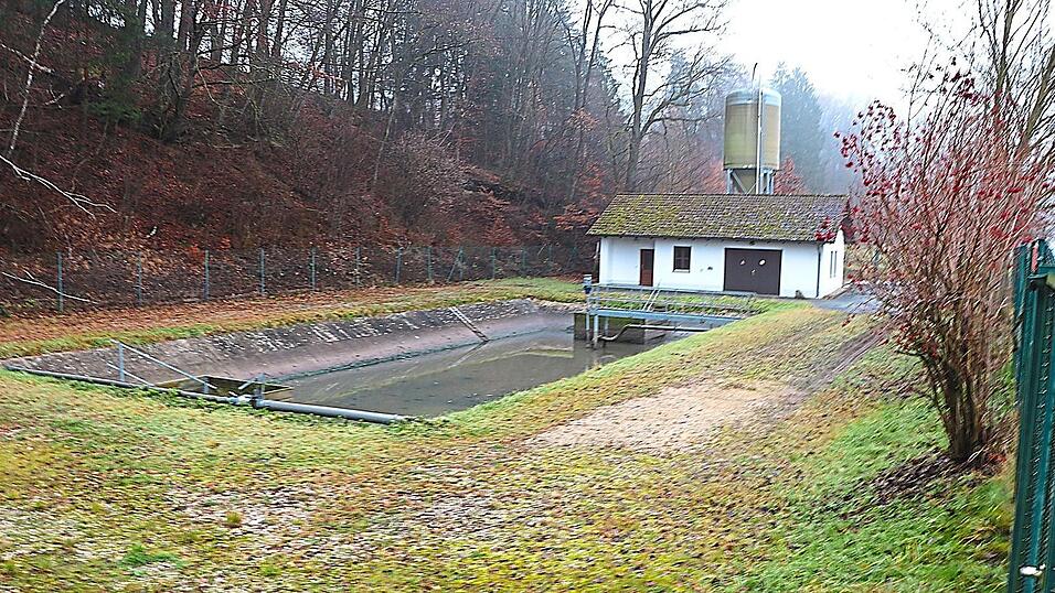Die Tage der Kläranlage in Attenhofen sind gezählt. Das Abwasser aus der Gemeinde soll zukünftig in Mainburg gereinigt werden. Die Tage der Kläranlage in Attenhofen sind gezählt. Das Abwasser aus der Gemeinde soll zukünftig in Mainburg gereinigt werden.