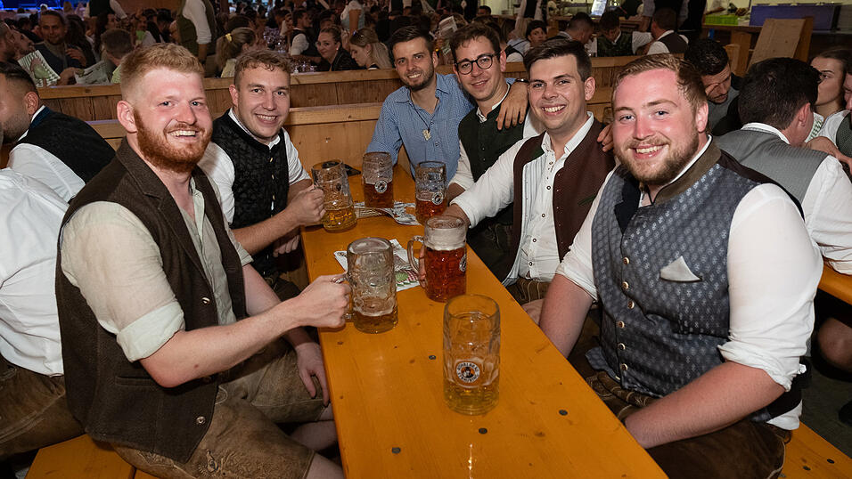 Die Partybilder vom Montag, 14. August 2023, aus dem Festzelt Weckmann.