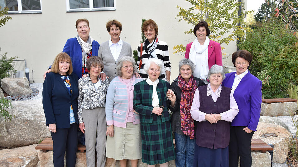 Das Bild zeigt den Abiturjahrgang 1969.