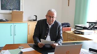 Josef Laumer hat im April sein B&uuml;ro ger&auml;umt. F&uuml;r etliche B&uuml;rgermeister galt das Gleiche.