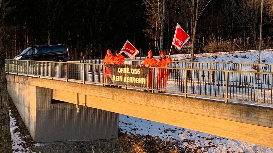 60 Besch&auml;ftigte an 13 Standorten beteiligten sich am Streiktag.&nbsp;
