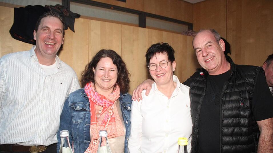 Auf der Eskara &Uuml;30-Party in Essenbach war wieder viel los.