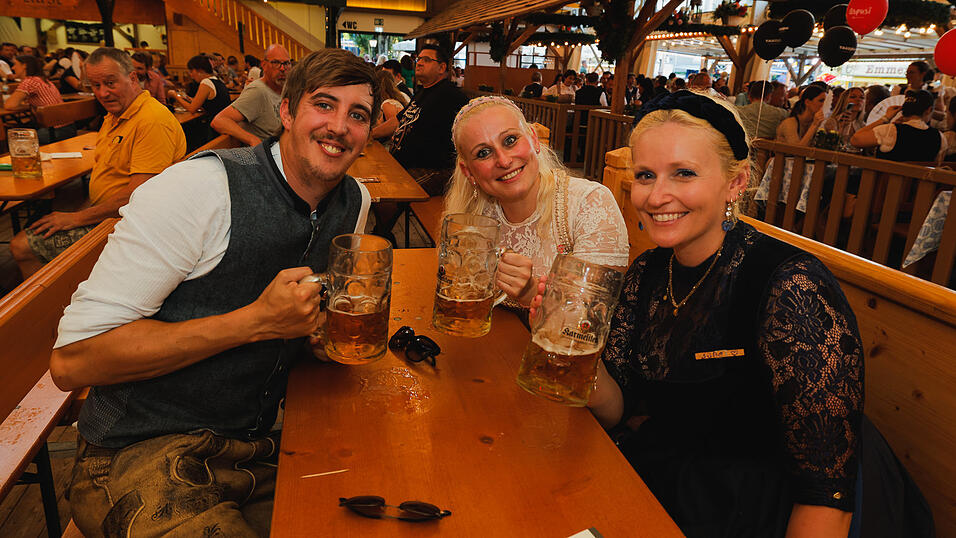 Die Partybilder vom Dienstag, 13. August 2024, aus dem Festzelt Nothaft. Die Partybilder vom Dienstag, 13. August 2024, aus dem Festzelt Nothaft.