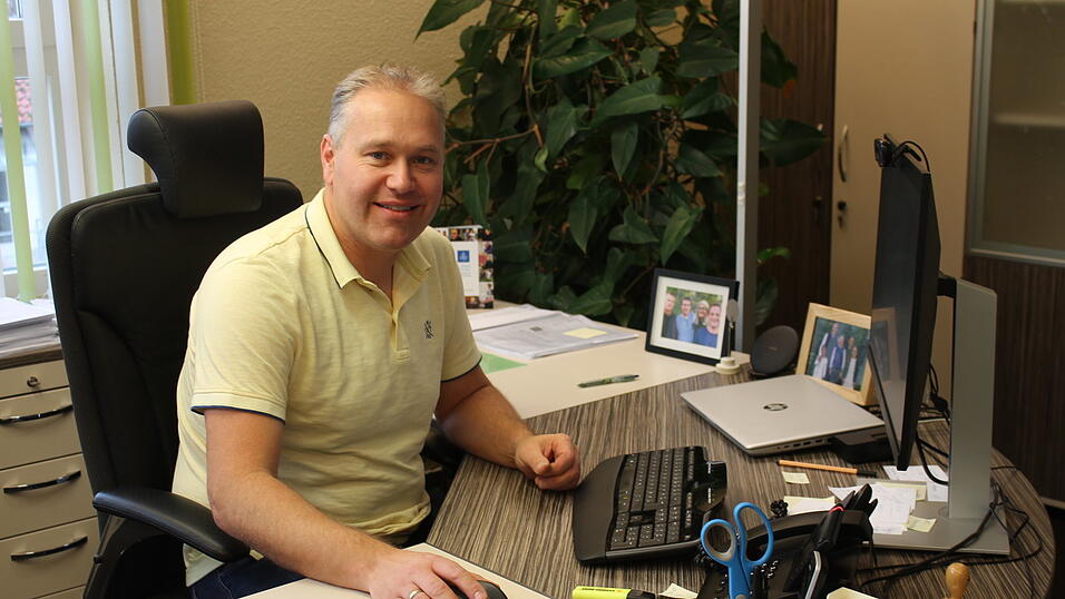 Harald Auer folgt bei den Barmherzigen Brüdern auf Hans Emmert, der jetzt bayernweit für die Behindertenhilfe zuständig ist. Harald Auer folgt bei den Barmherzigen Brüdern auf Hans Emmert, der jetzt bayernweit für die Behindertenhilfe zuständig ist.