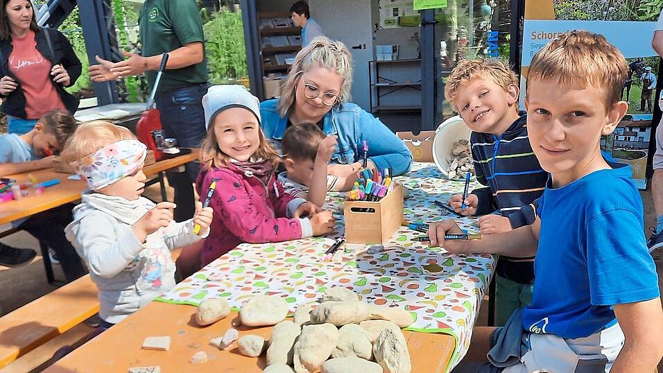 Steine bemalen beim OGV - das macht Spaß. Steine bemalen beim OGV - das macht Spaß.
