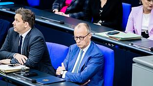 Merz und Klingbeil haben einen Draht, doch ob diese Achse in der Koalition bleibt, ist offen. (Archivbild) Merz und Klingbeil haben einen Draht, doch ob diese Achse in der Koalition bleibt, ist offen. (Archivbild)