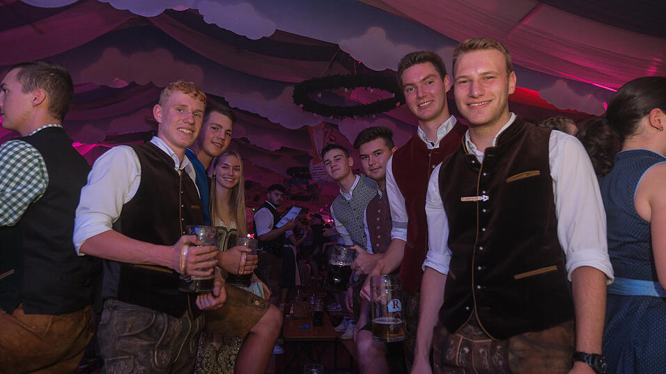 Die Partybilder vom Mittwoch, 16. August 2023, aus dem Festzelt Reisinger. Die Partybilder vom Mittwoch, 16. August 2023, aus dem Festzelt Reisinger.