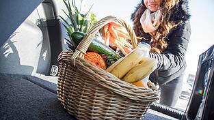 Für das Abnehmen ist eine ausgewogene Ernährung entscheidend.