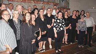 Der Kirchenchor Lam-Lohberg und der Chorus sPiritualis mit Kirchenmusikerin und Chorleiterin Bianca Lederer d&uuml;rfen mit Recht stolz auf sich sein.