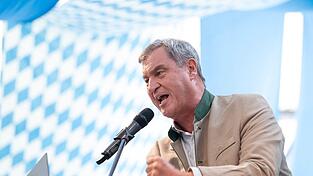 CSU-Chef Söder sieht in Sachsen-Anhalt die AfD am Zuge bei der Regierungsbildung. CSU-Chef Söder sieht in Sachsen-Anhalt die AfD am Zuge bei der Regierungsbildung.