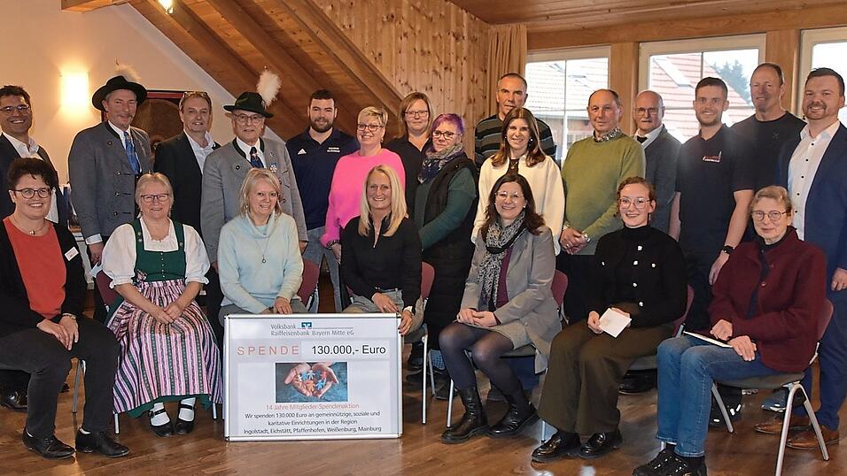 Die Vereine aus der Hallertau waren bunt gemischt. Die Vereinstätigkeiten reichten von der Unterstützung von Schulkindern im kenianischen Ukanda bis hin zum ehrenamtlichen Betrieb eines Freibads.