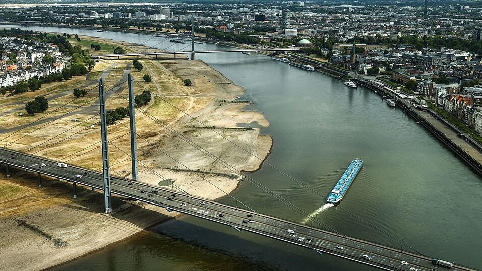Das Bundesverkehrsministerium soll laut einer Vorlage der Landesverkehrsminister ein Flottenf&ouml;rderprogramm f&uuml;r niedrigwassergeeignete Schiffe vorlegen.
