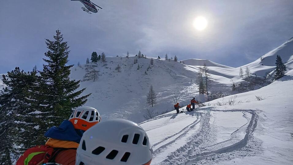Zahlreiche Such- und Rettungseinsätze in Österreich. Zahlreiche Such- und Rettungseinsätze in Österreich.