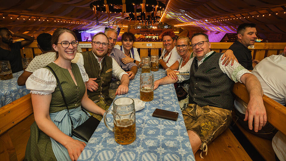 Die Partybilder vom Donnerstag, 15. August, aus dem Festzelt Nothaft. Die Partybilder vom Donnerstag, 15. August, aus dem Festzelt Nothaft.